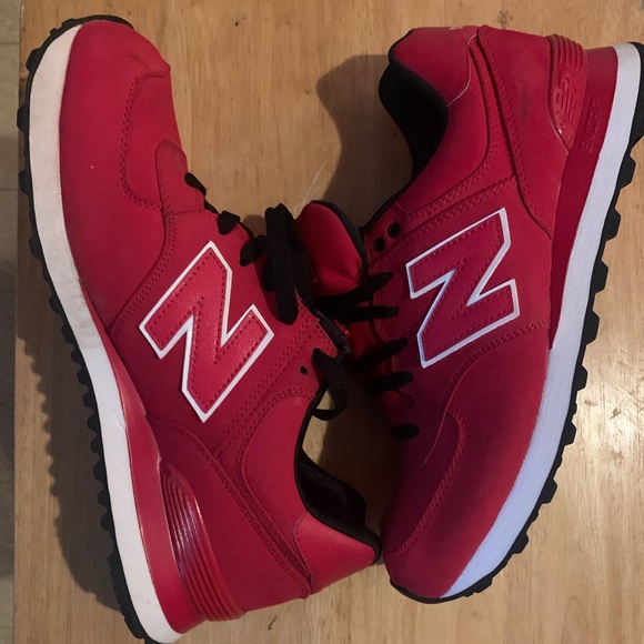 New Balance 574 Size 9.5. - Picture 2 of 2